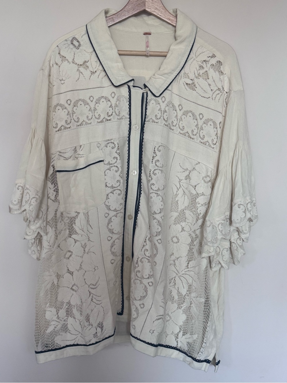 Free People Women's Oversized Ivory Lace Button-Front Top Blouse w/ Black Trim